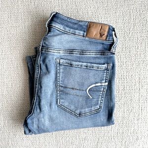 American Eagle Super Stretch Jegging | Size 2R | Skinny Jeans